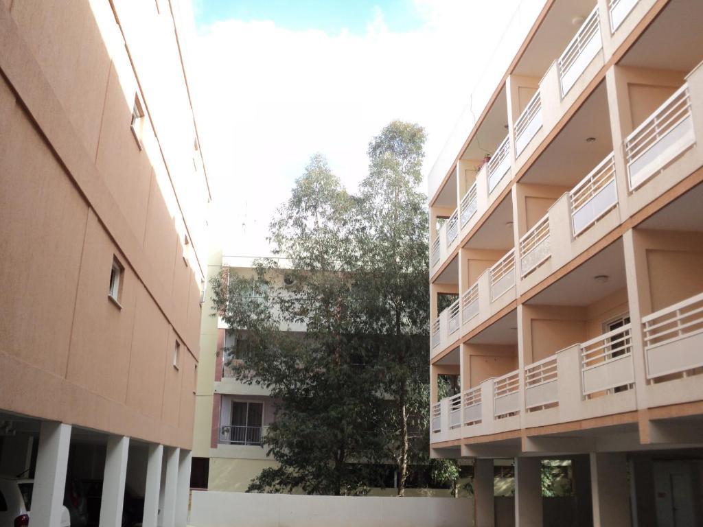 Lykavitos Apartments Никосия Экстерьер фото