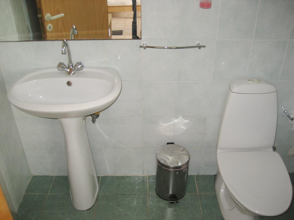 Lykavitos Apartments Никосия Номер фото